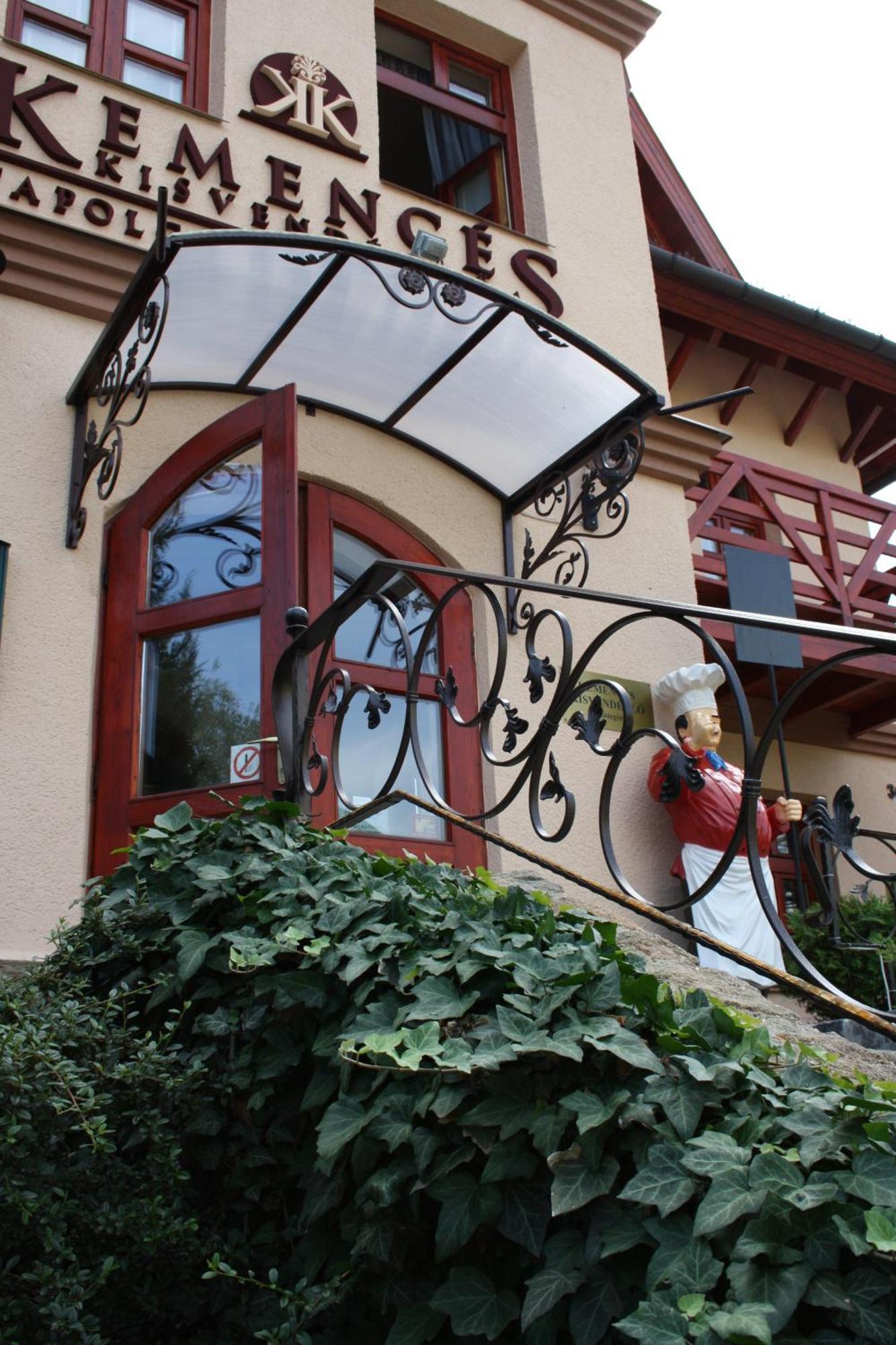 Tapolca Fogado Bed and Breakfast Miskolc Esterno foto